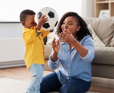 Drypers_mum_with_baby